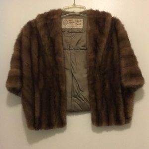 Three Rivers Furs Shawl, unknown fur